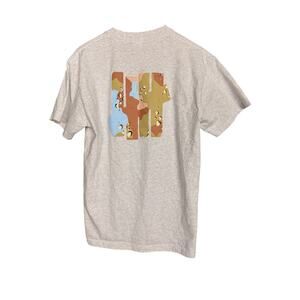 Undefeated 5 Strike Logo T-Shirt Men’s Medium Gray Brown Camouflage